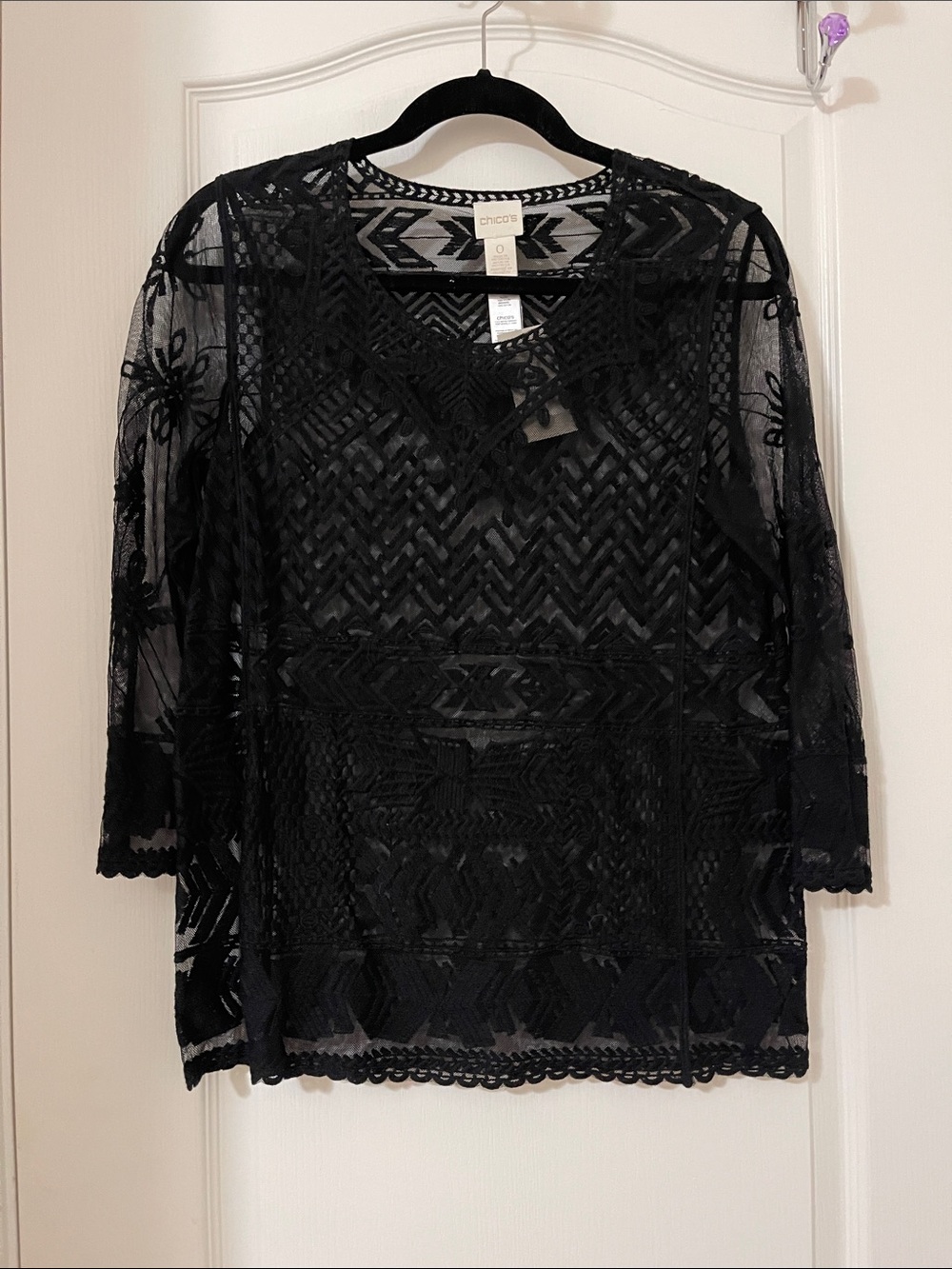 Chico’s Eden Embroidered Mesh top size 0 NWT